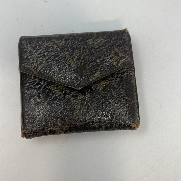Low Start LV Authentic Wallet - Picture 2 of 9